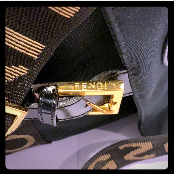 VTG FENDI Black Unisex Canvass CrossbodySling Bag - Picture 13 of 16